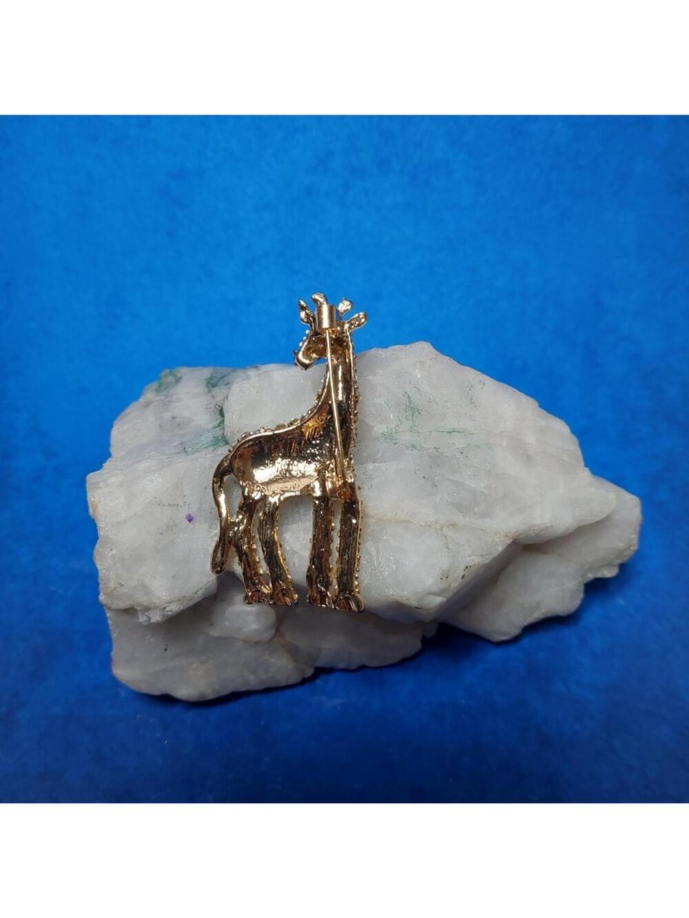 Gorgeous Vintage Rhinestone Giraffe Brooch - Picture 4 of 4